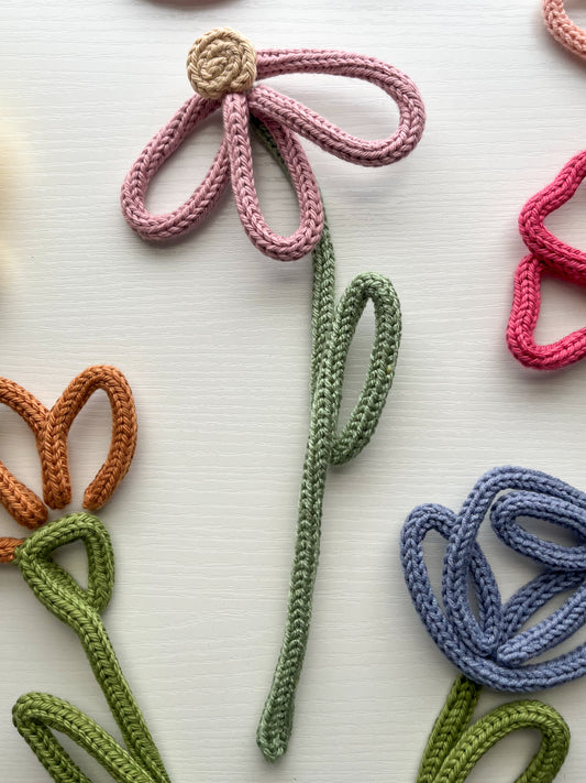 Knit Wire Daisy