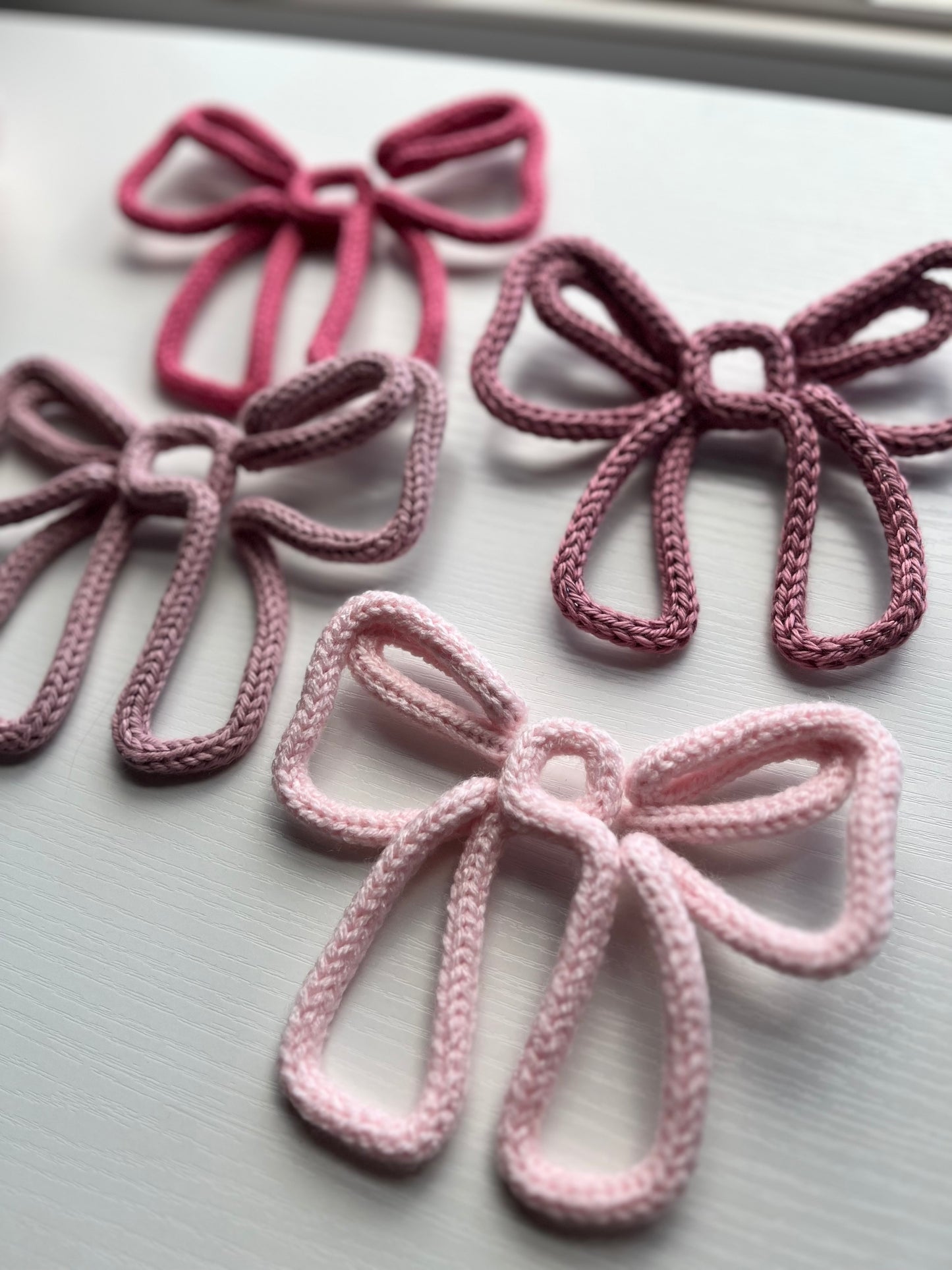 Knit Wire Bow - Classic