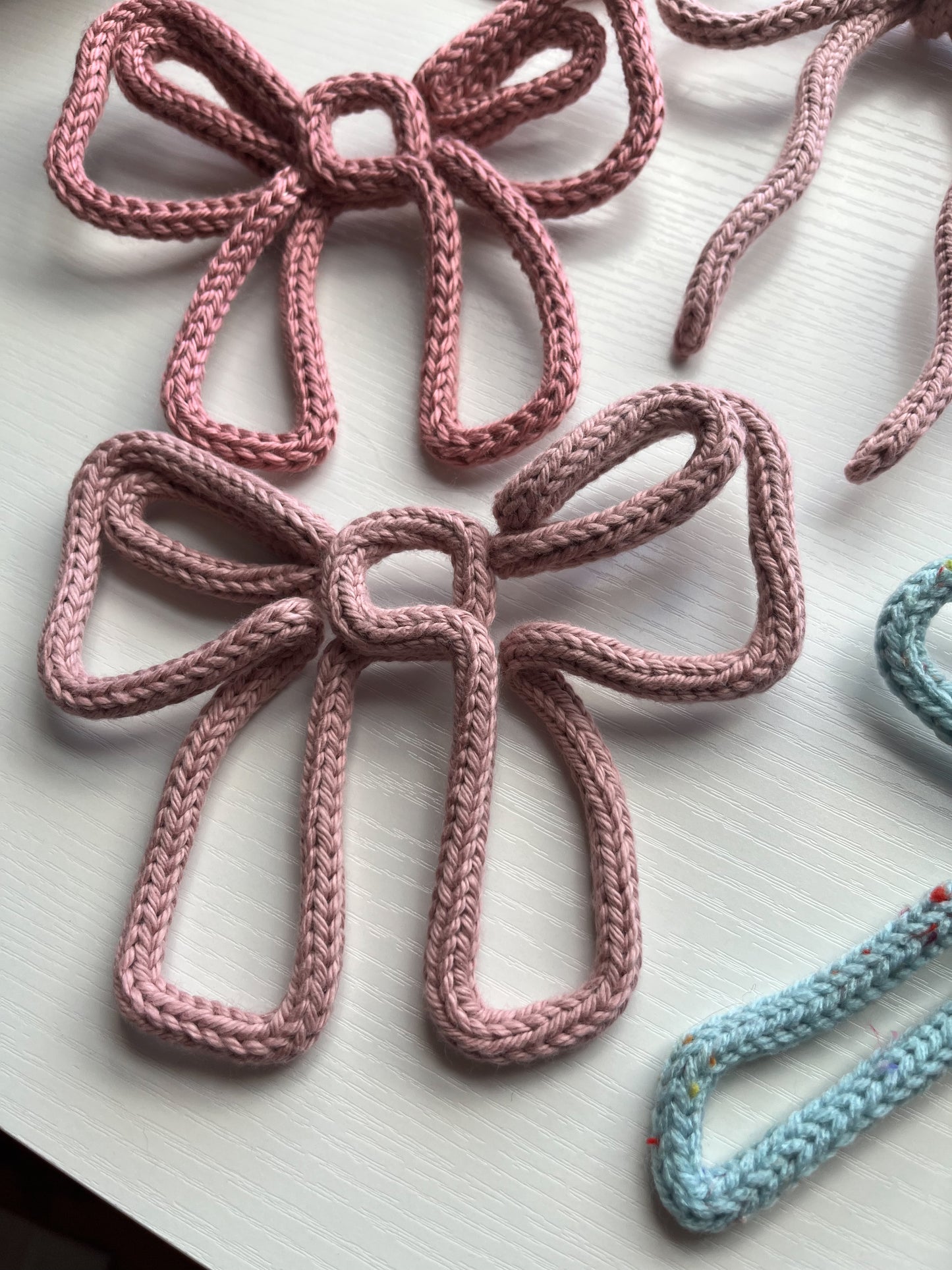 Knit Wire Bow - Classic