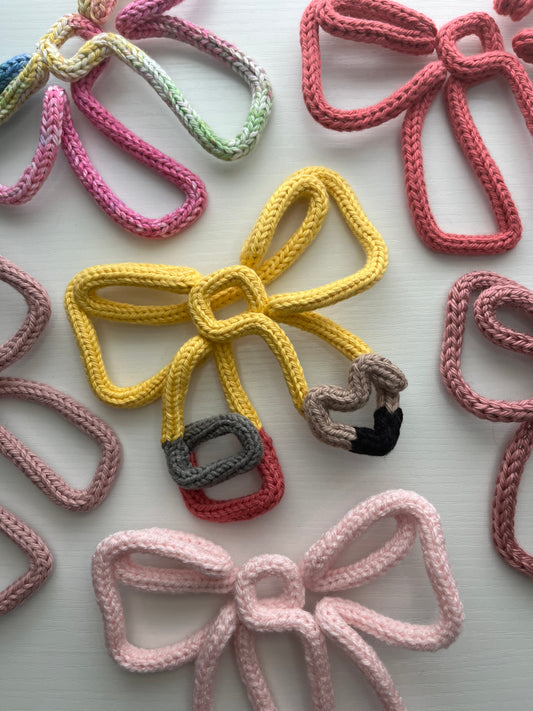 Knit Wire Bow - Classic Pencil