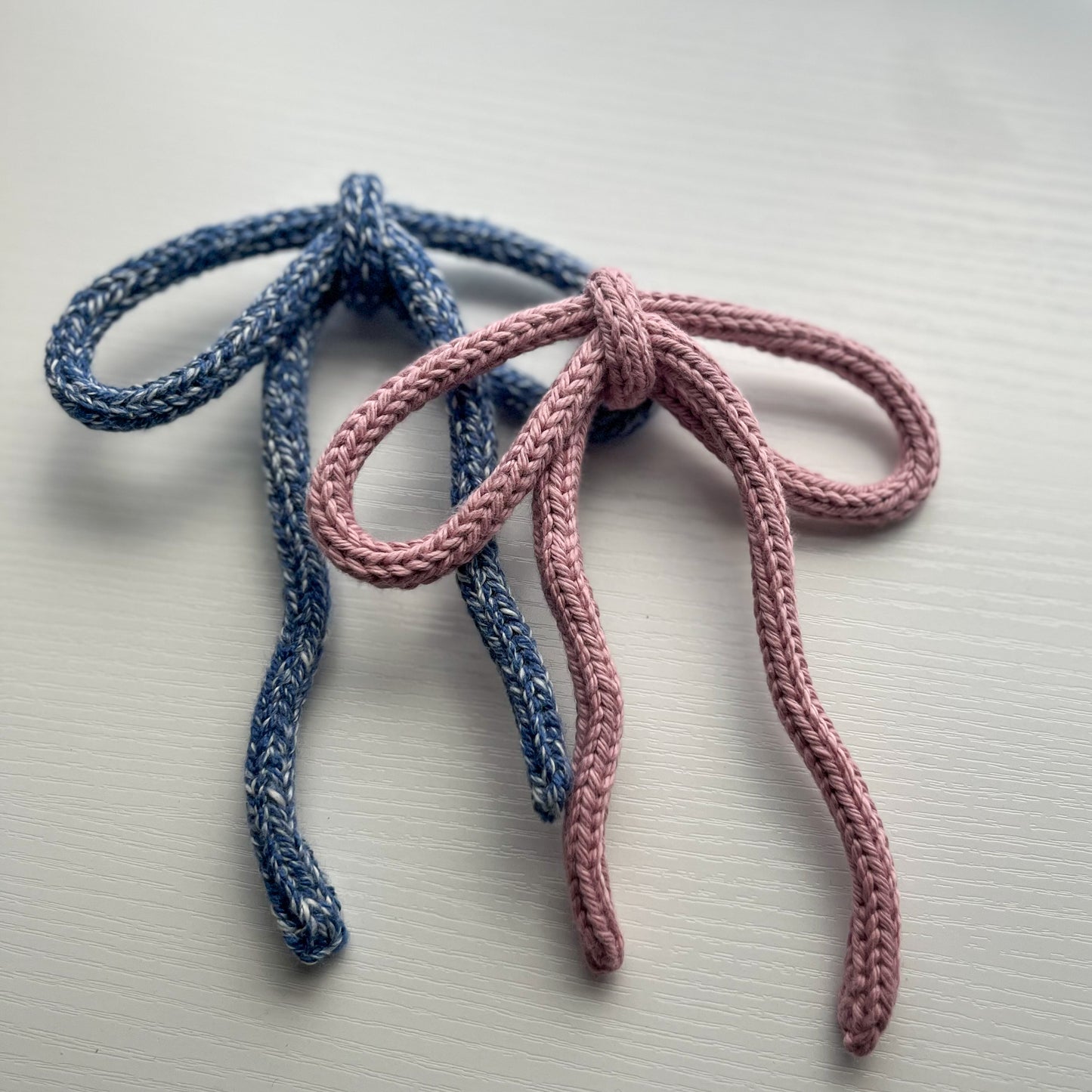 Knit Wire Bow - Droopy