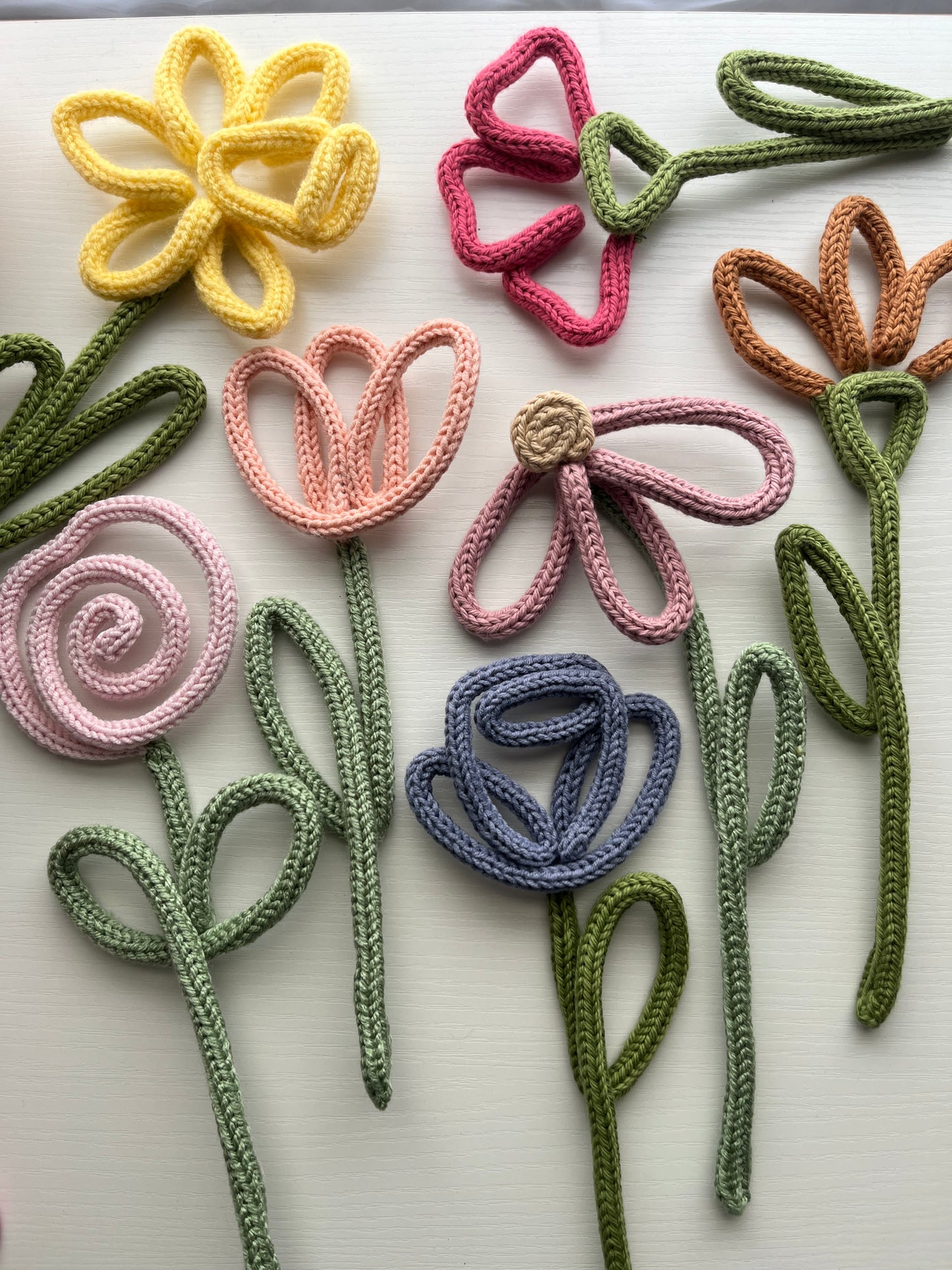 Knit Wire Daffodil