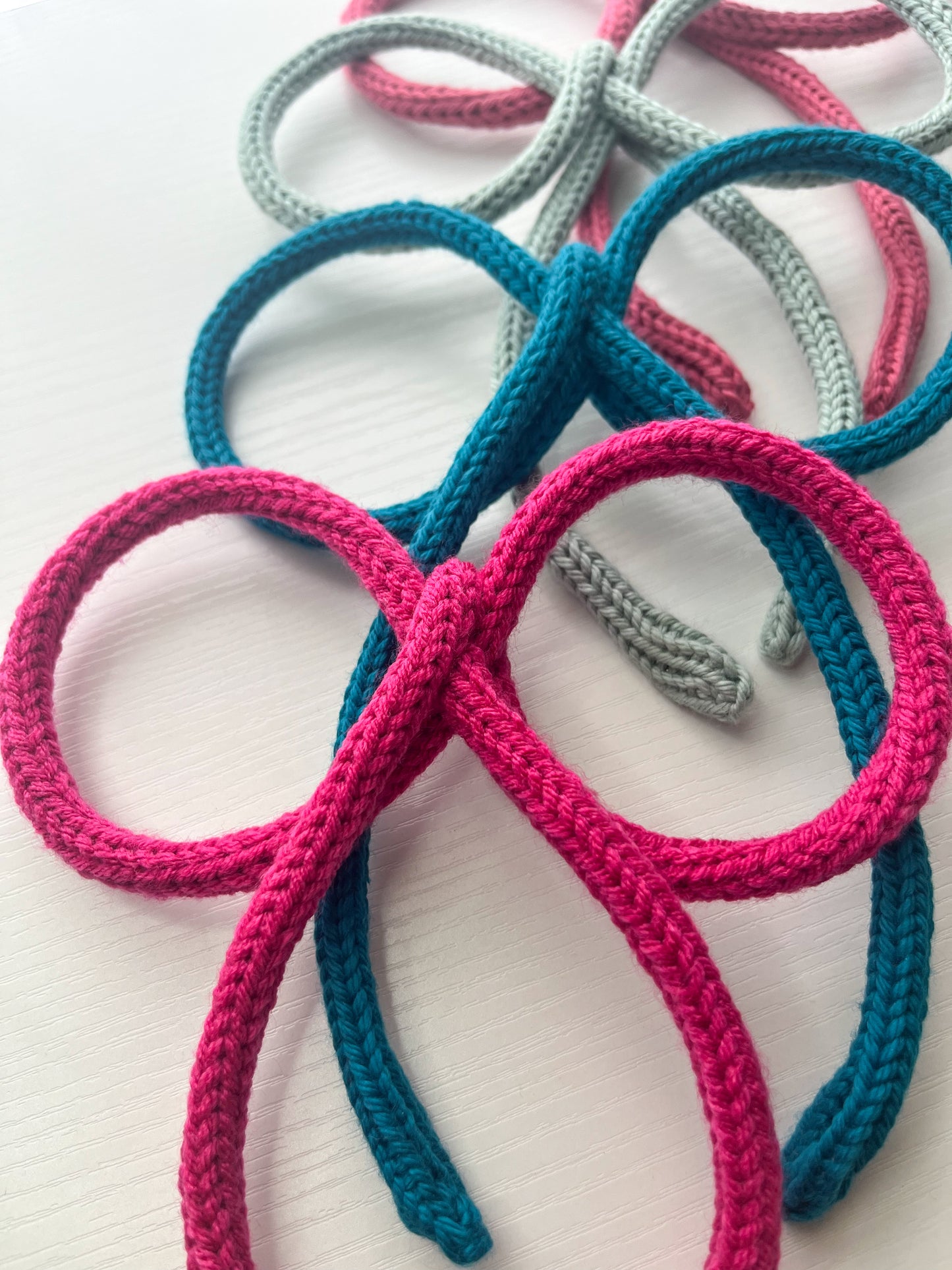 Knit Wire Bow - Loopy